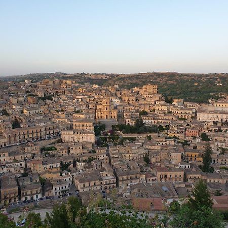 Villa Le Rose à Modica Extérieur photo