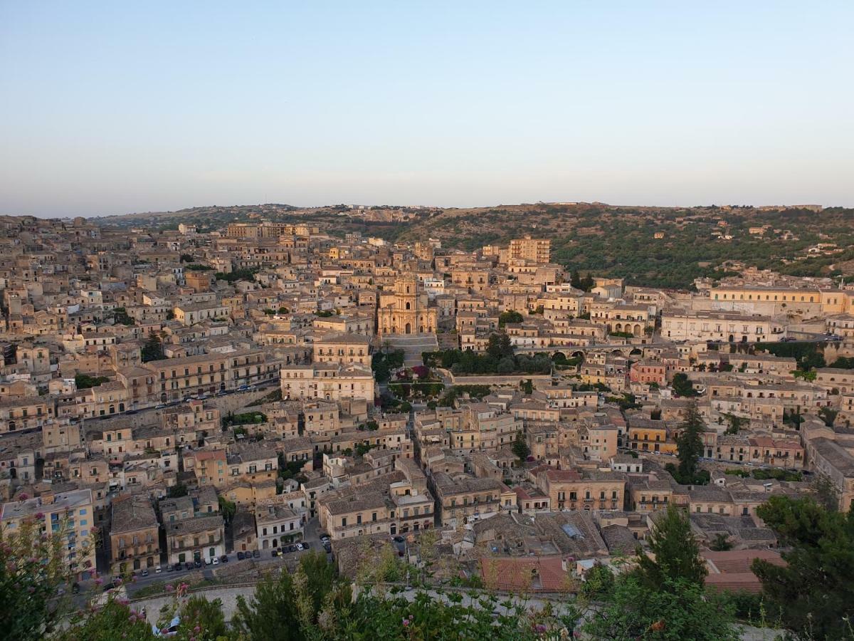 Villa Le Rose à Modica Extérieur photo